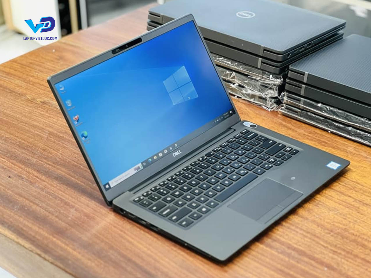 dell-latitude-7400-2.jpg