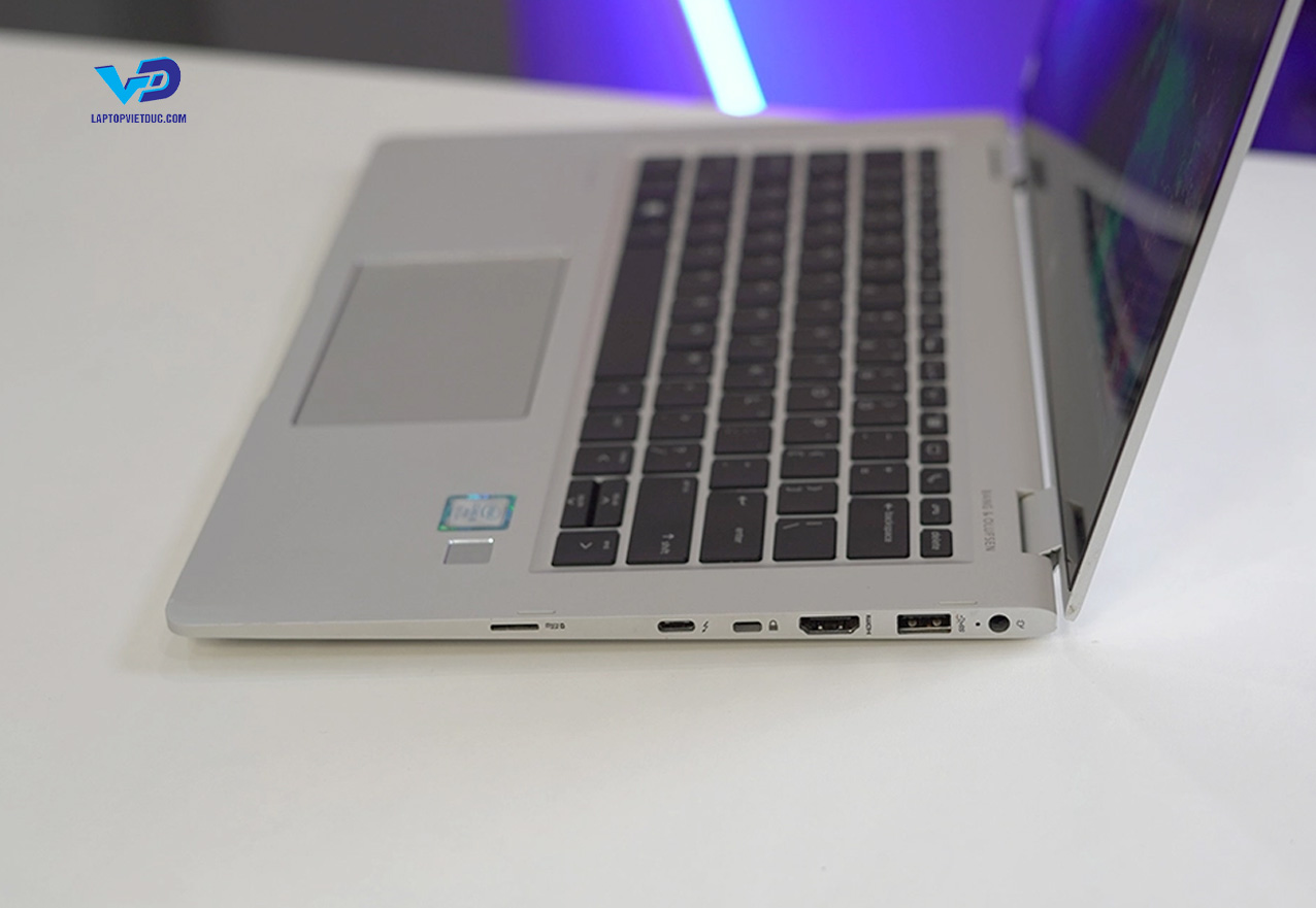 hp-elitebook-1030-g3-5.jpg