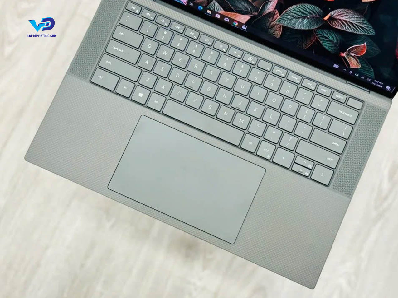 dell-precision-5550-4.jpg