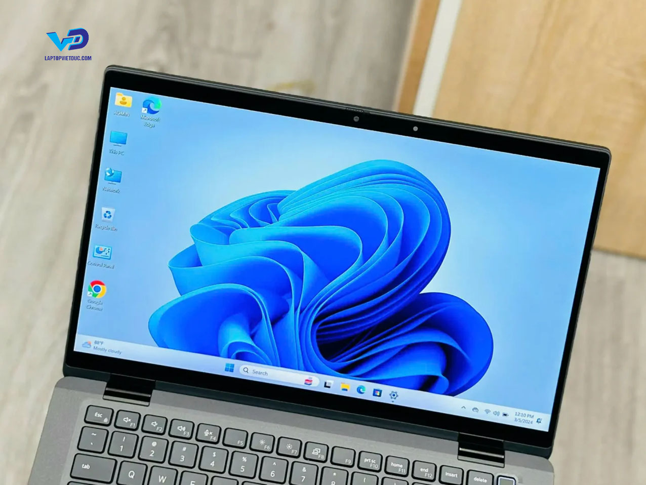 dell-latitude-7420-2-in-1-2.jpg