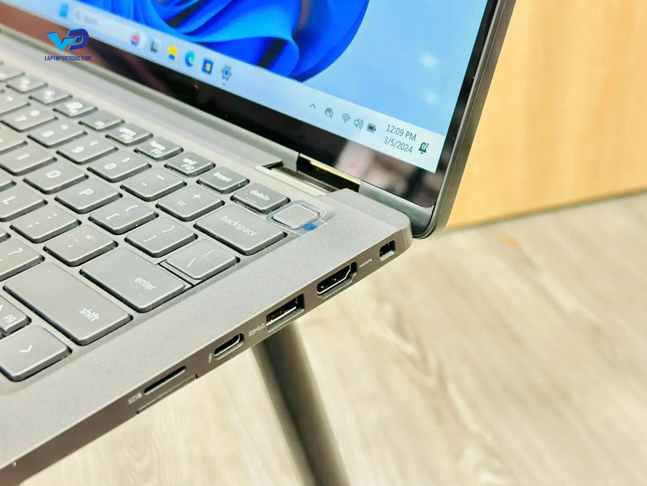 dell-latitude-7420-2-in-1-5.jpg
