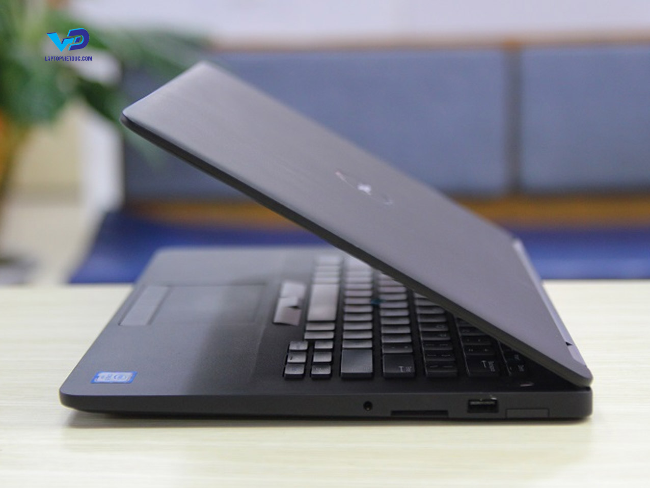 dell-latitude-7470-6.jpg