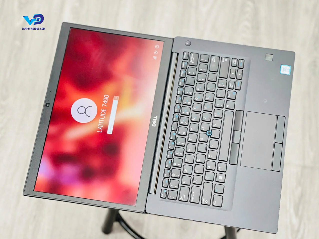 dell-latitude-7490-5.jpg