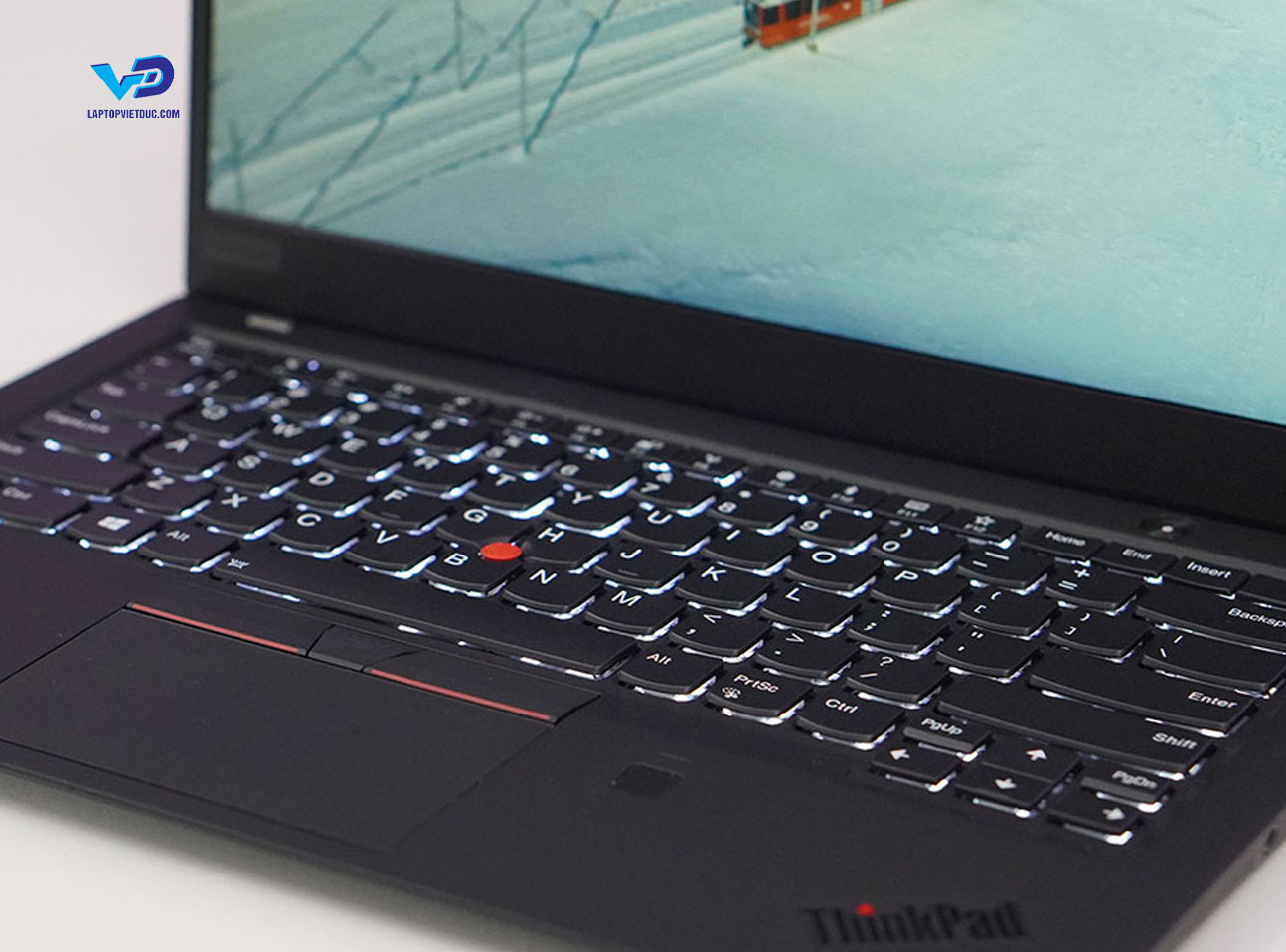 thinkpad-x1-carbon-gen-6-2.jpg