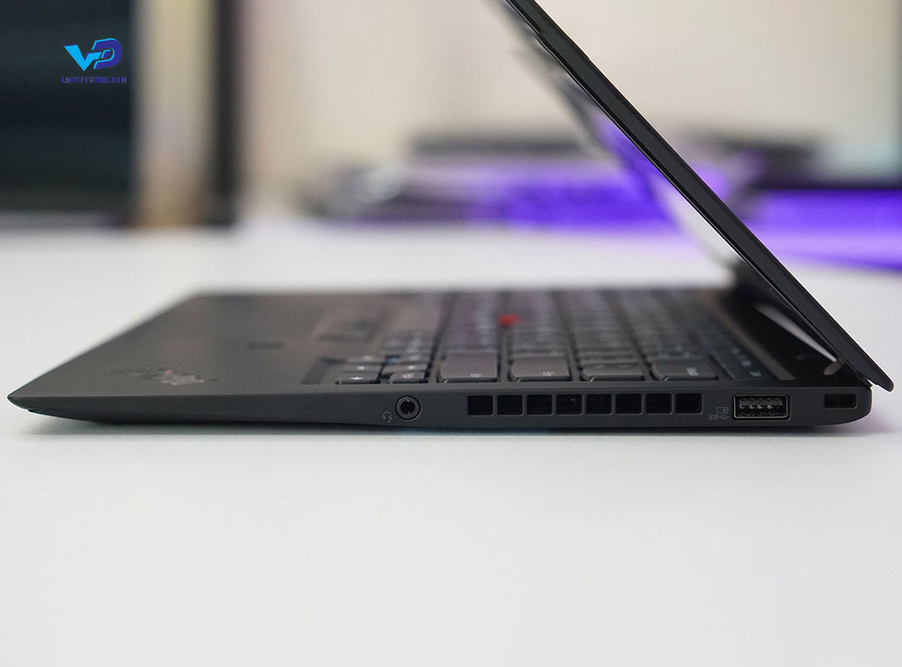 thinkpad-x1-carbon-gen-6-4.jpg