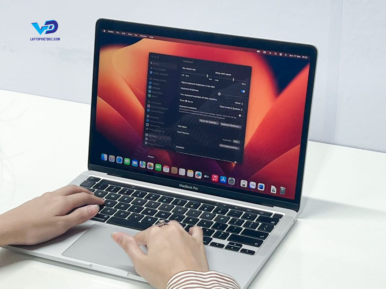 macbook-pro-m1-2.jpg