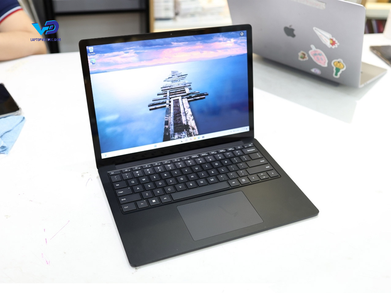 macbook-pro-m1-8.jpg