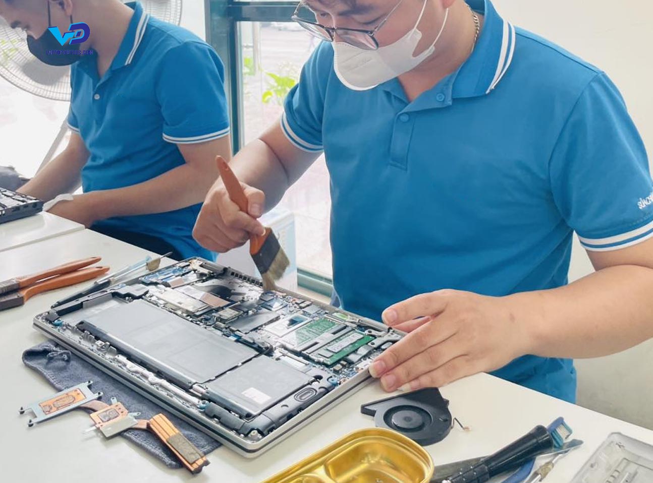 nang-ram-laptop.jpg