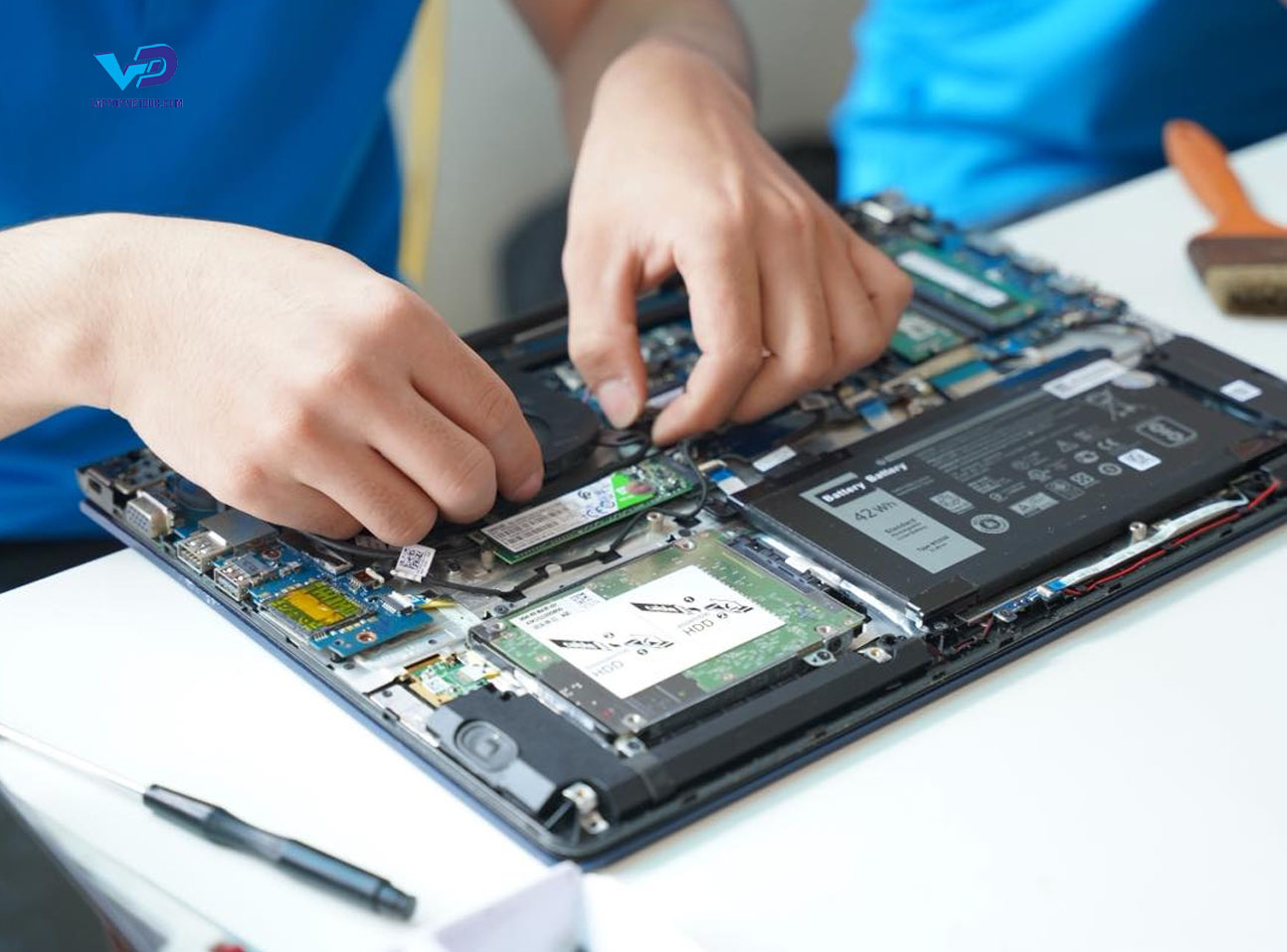 sua-laptop-gia-re-1.jpg