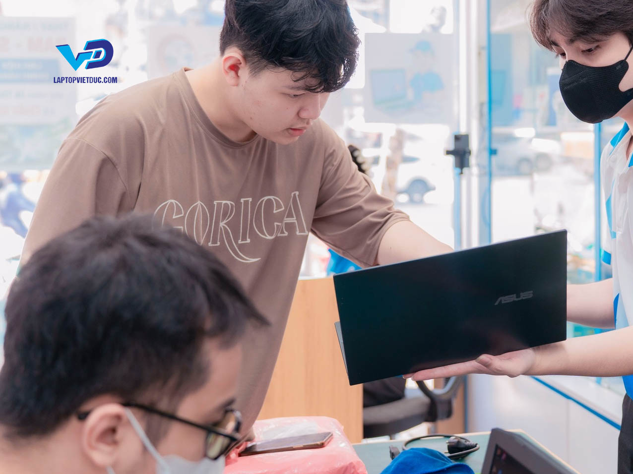 sua-laptop-lay-ngay.jpg