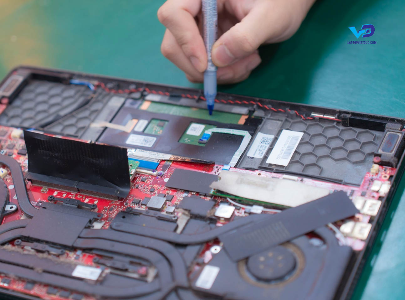sua-laptop-quan-thu-duc-1.jpg