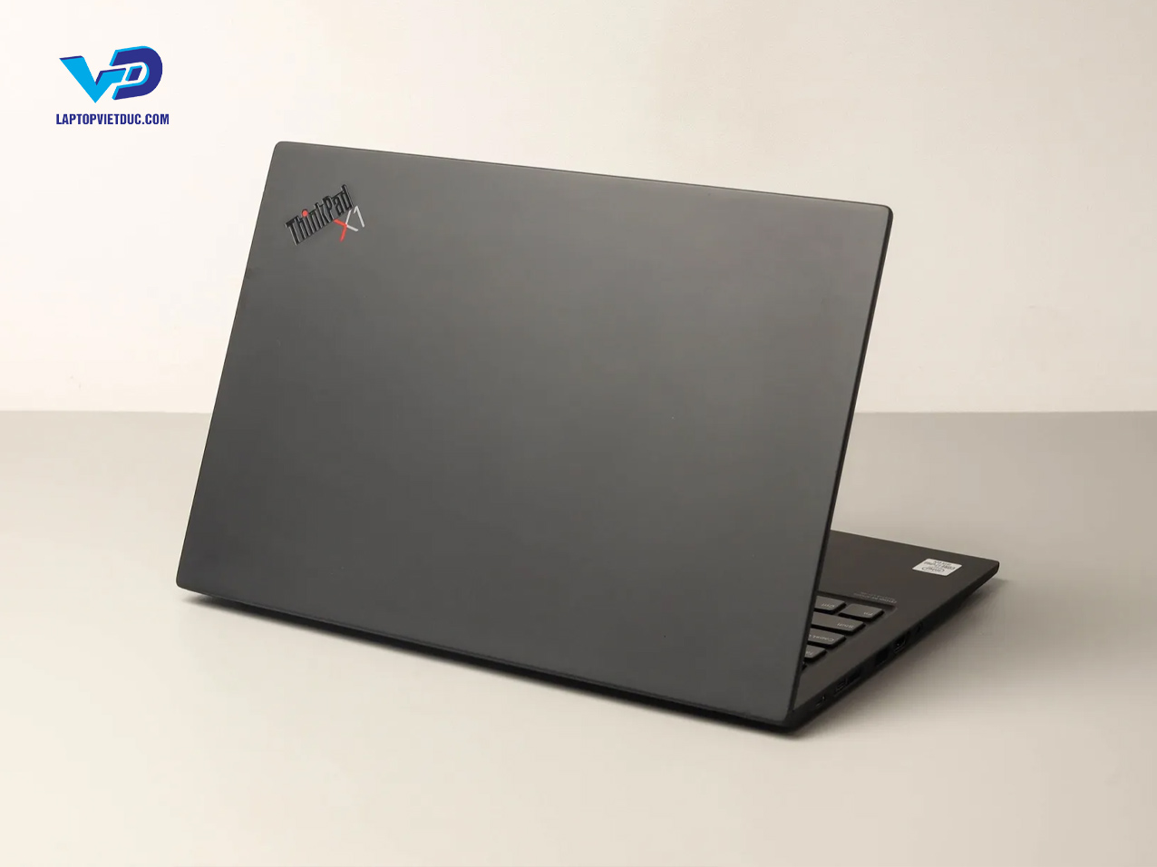 thinkpad-x1-carbon-gen-8-2