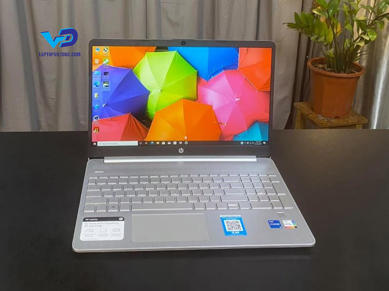 hp-laptop-5-dy2xxx.jpg