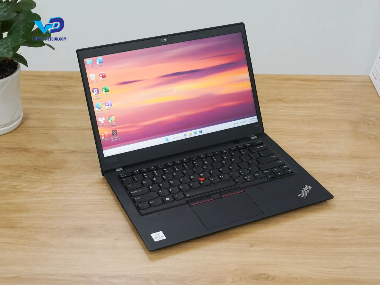 thinkpad-t14s-gen-2-2.jpg