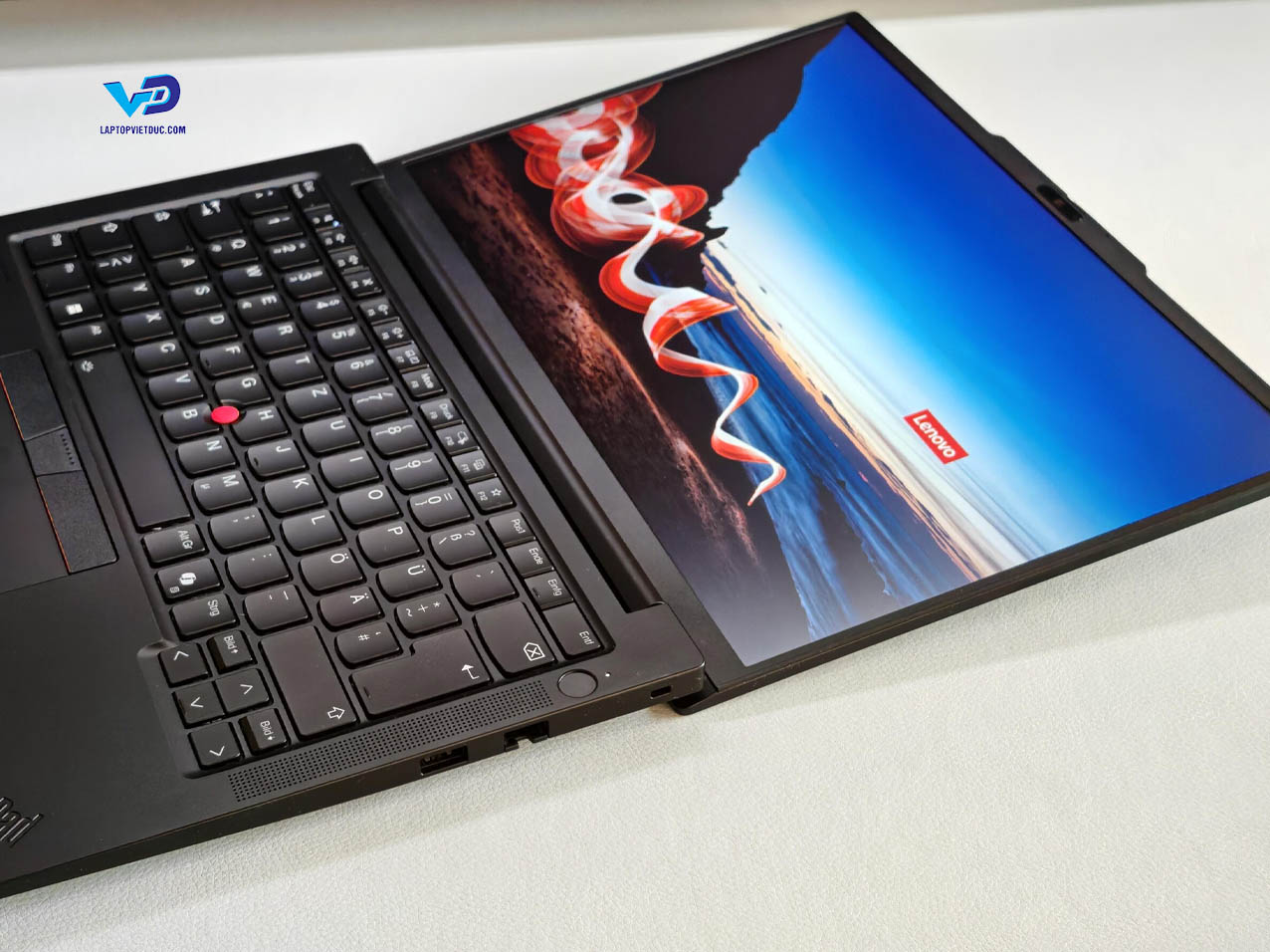 lenovo-thinkpad-e14-gen-7-4.jpg