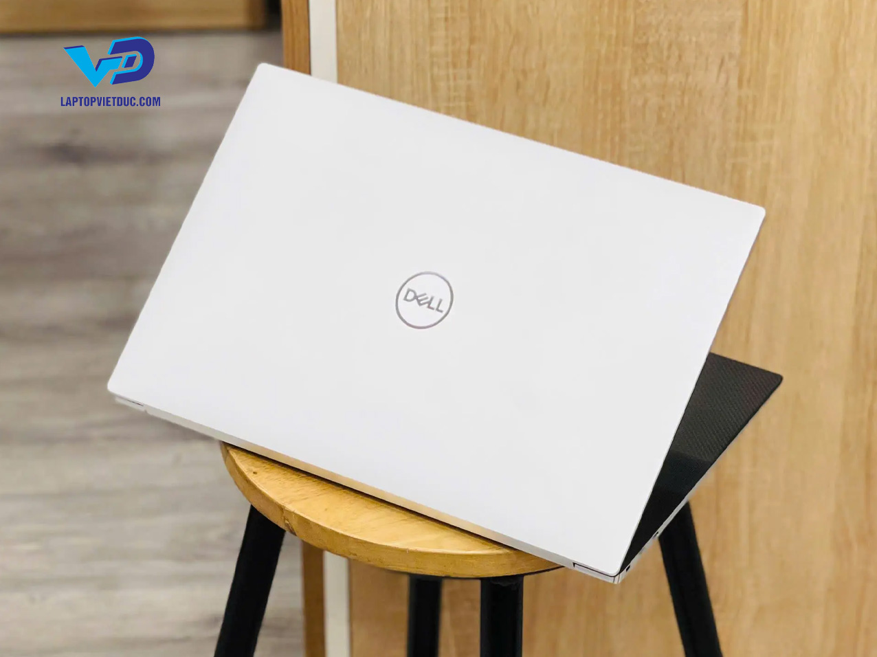 dell-xps-15-9520-2.jpg