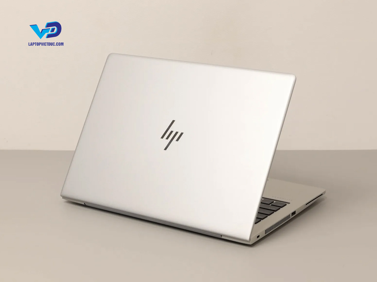 hp-elitebook-830-g6-1.jpg