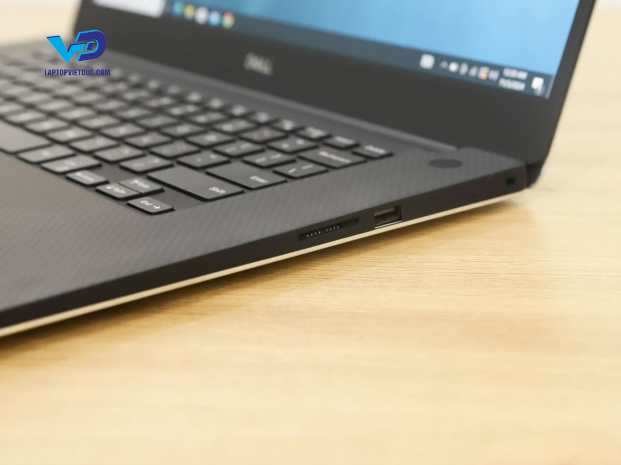 dell-xps-15-7590-4