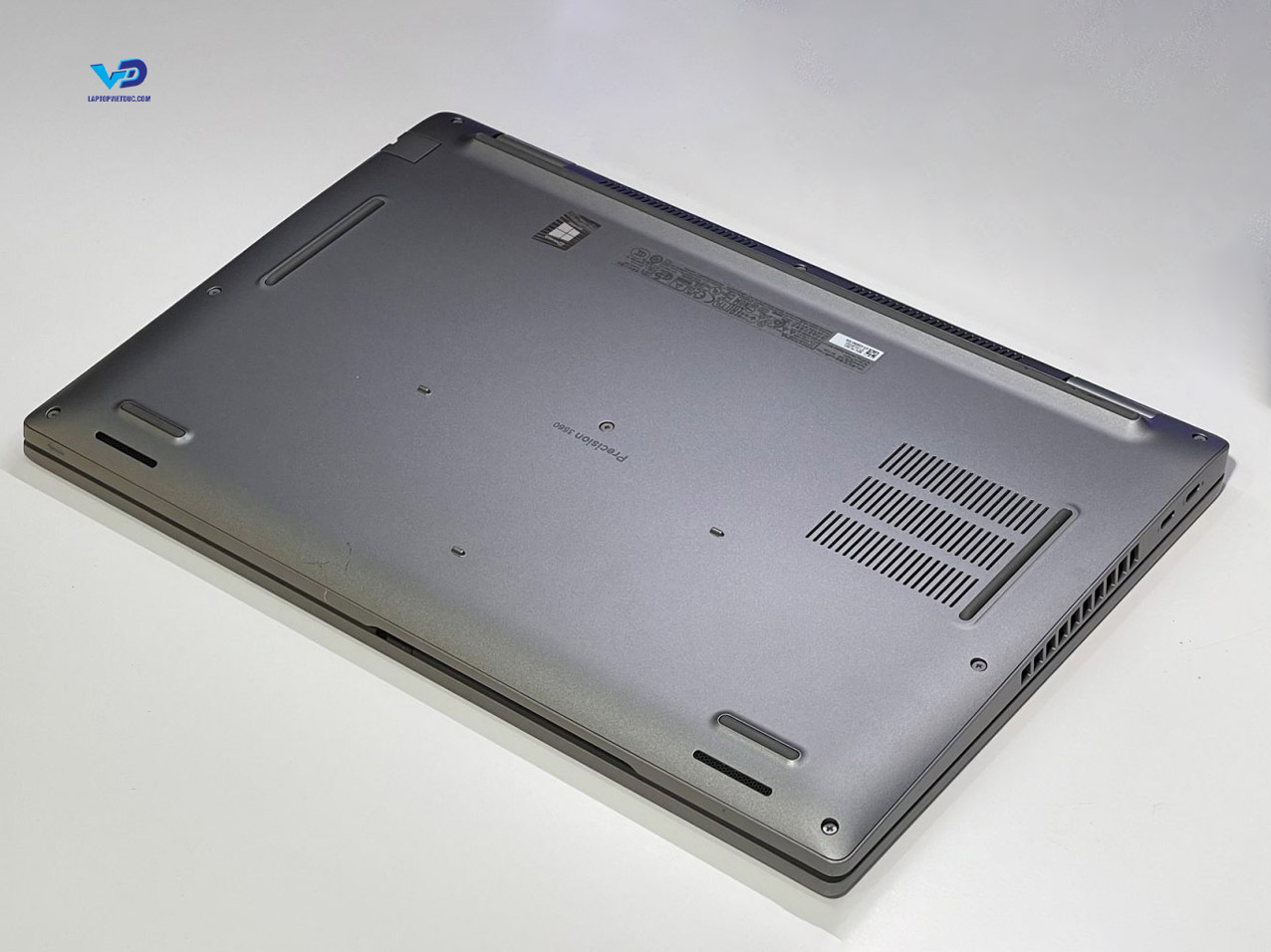 dell-precision-3560-5.jpg