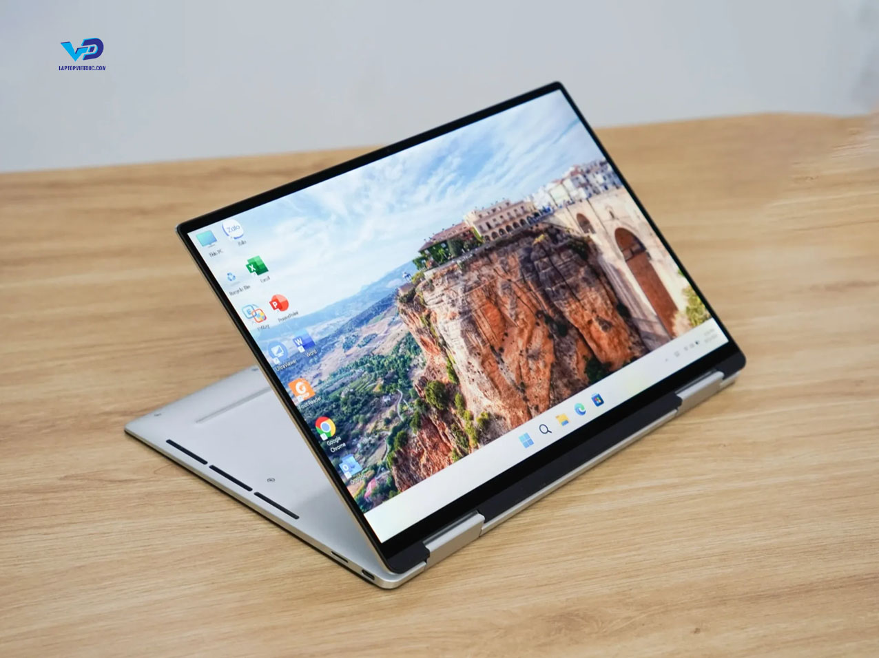dell-xps-13-9310-2-in-1-1