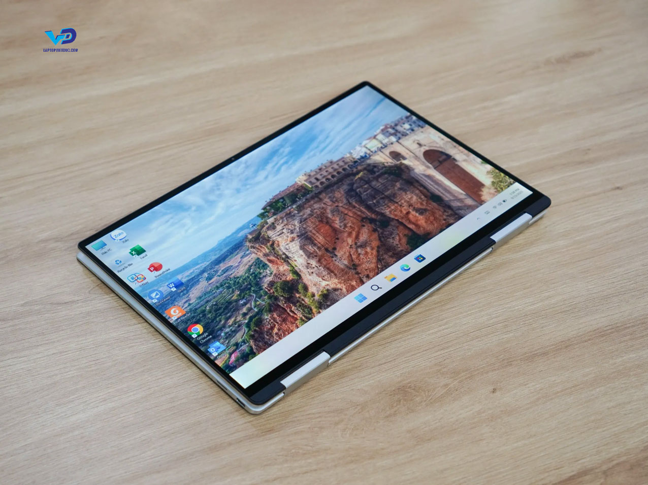 dell-xps-13-9310-2-in-1-2